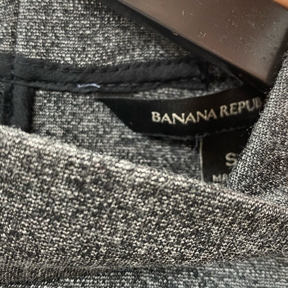 Banana Republic Mock Neck Zip Back Top - Picture 6 of 7